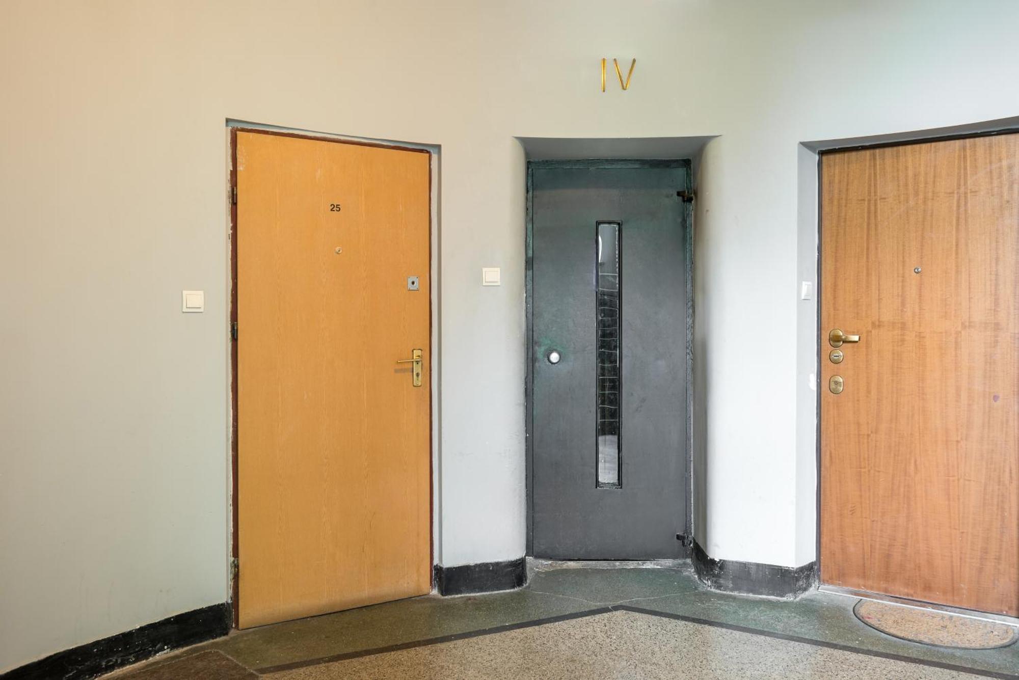 Wola Ratusz Homely Apartment Varšava Exteriér fotografie